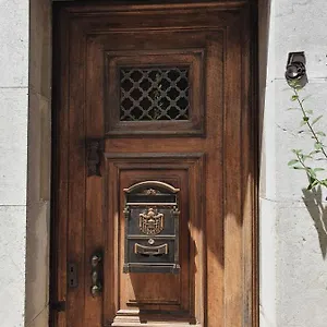 La Maison Provençale La Roquebrussanne